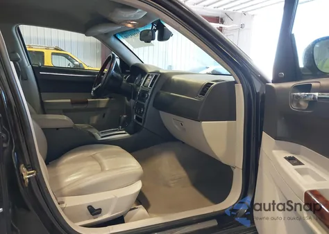 2007 Chrysler 300C из США, поврежденный, VIN 2C3LK63H27H657761